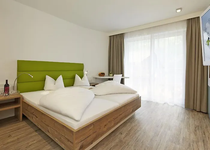 Апартаменты Alpendiamond In & Bike Out 200, 400 & Penthouse 600 Зёльден