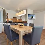 Alpendiamond Ski In & Bike Out Apartments Top 200, 400 & Penthouse 600 * Solden