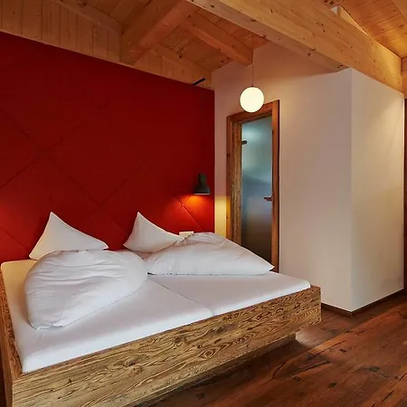 Alpendiamond In & Bike Out 200, 400 & Penthouse 600 * זולדן