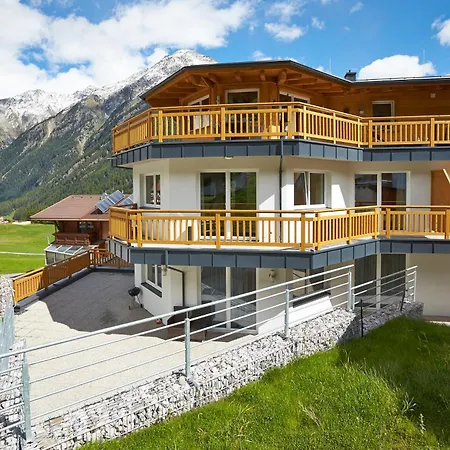 Alpendiamond Ski In & Bike Out Apartments Top 200, 400 & Penthouse 600 Apartment Solden