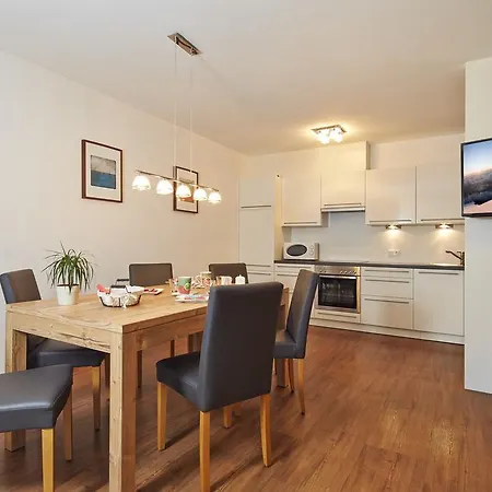 Apartment Alpendiamond Ski In & Bike Out Apartments Top 200, 400 & Penthouse 600 *