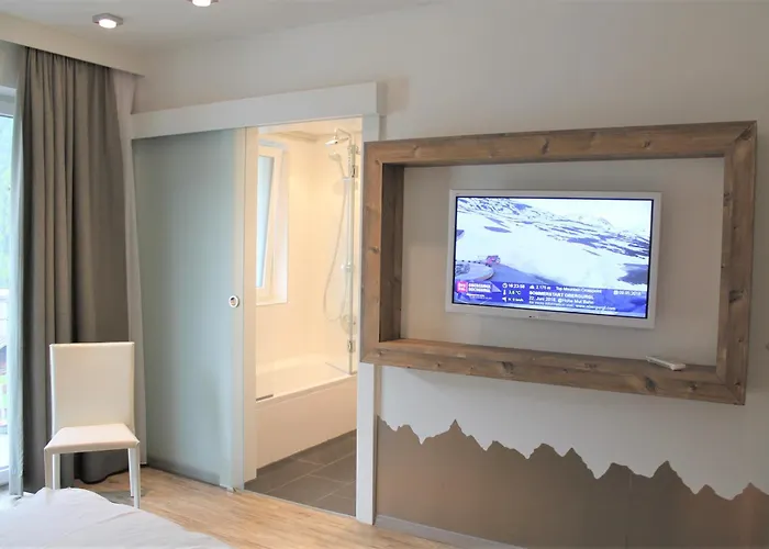 Alpendiamond In & Bike Out 200, 400 & Penthouse 600 Lejlighed