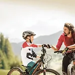 Alpendiamond In & Bike Out 200, 400 & Penthouse 600 アパート *