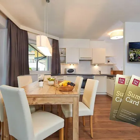 Alpendiamond In & Bike Out 200, 400 & Penthouse 600 Apartament Sölden